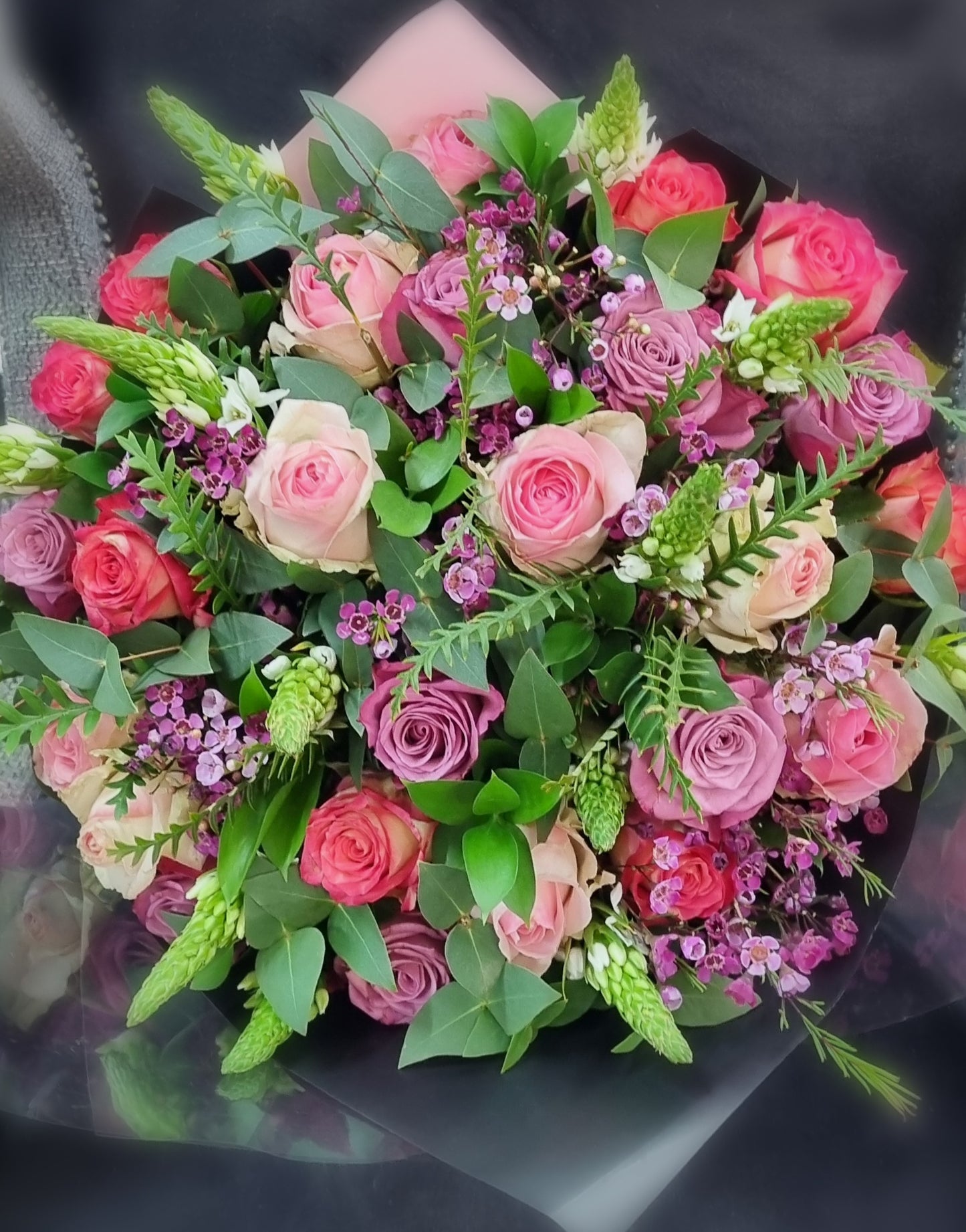 Classic Pink/Lavender/Lilac Coloured Rose Bunch