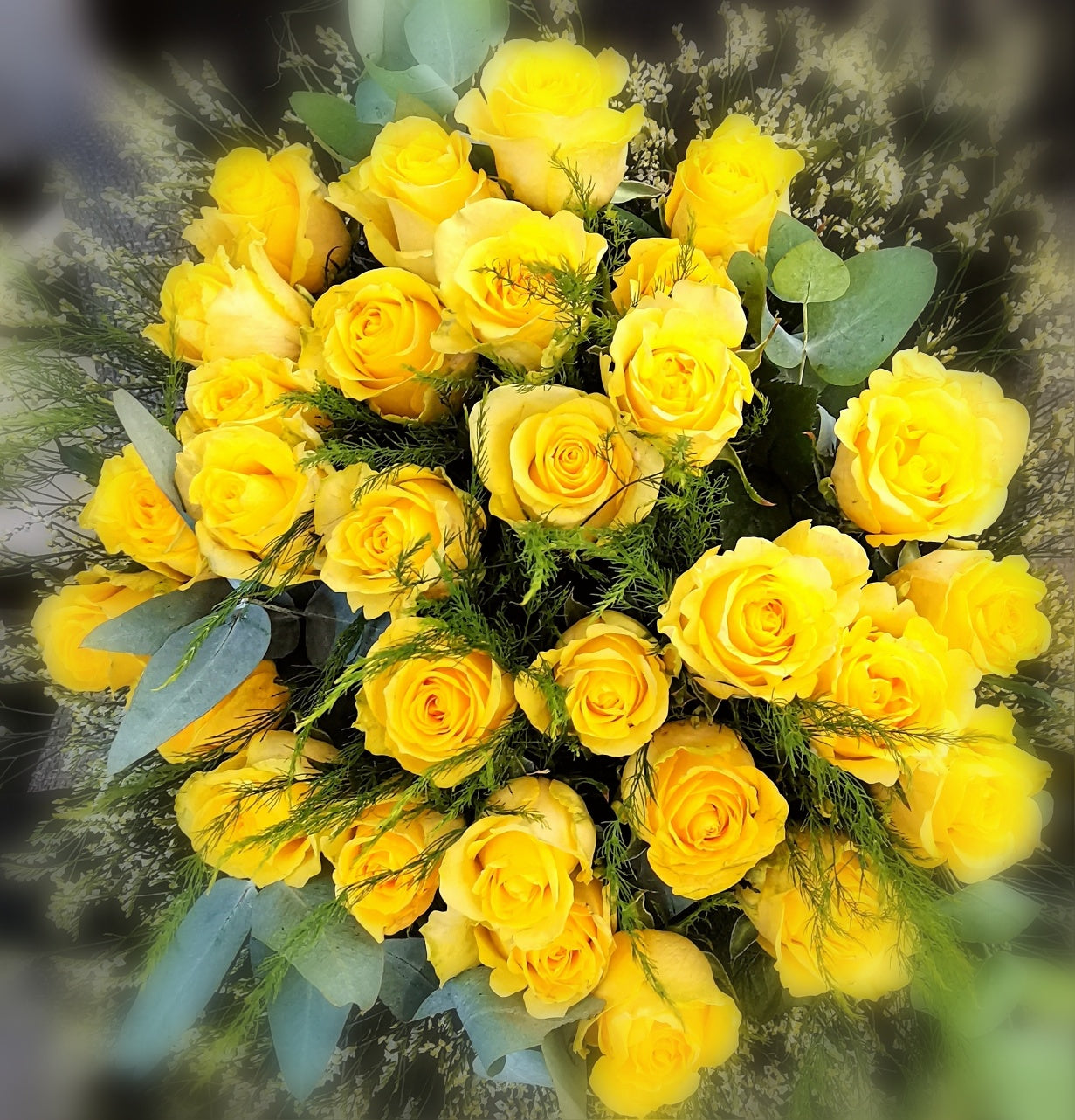 Classic Yellow Coloured Rose Bunch