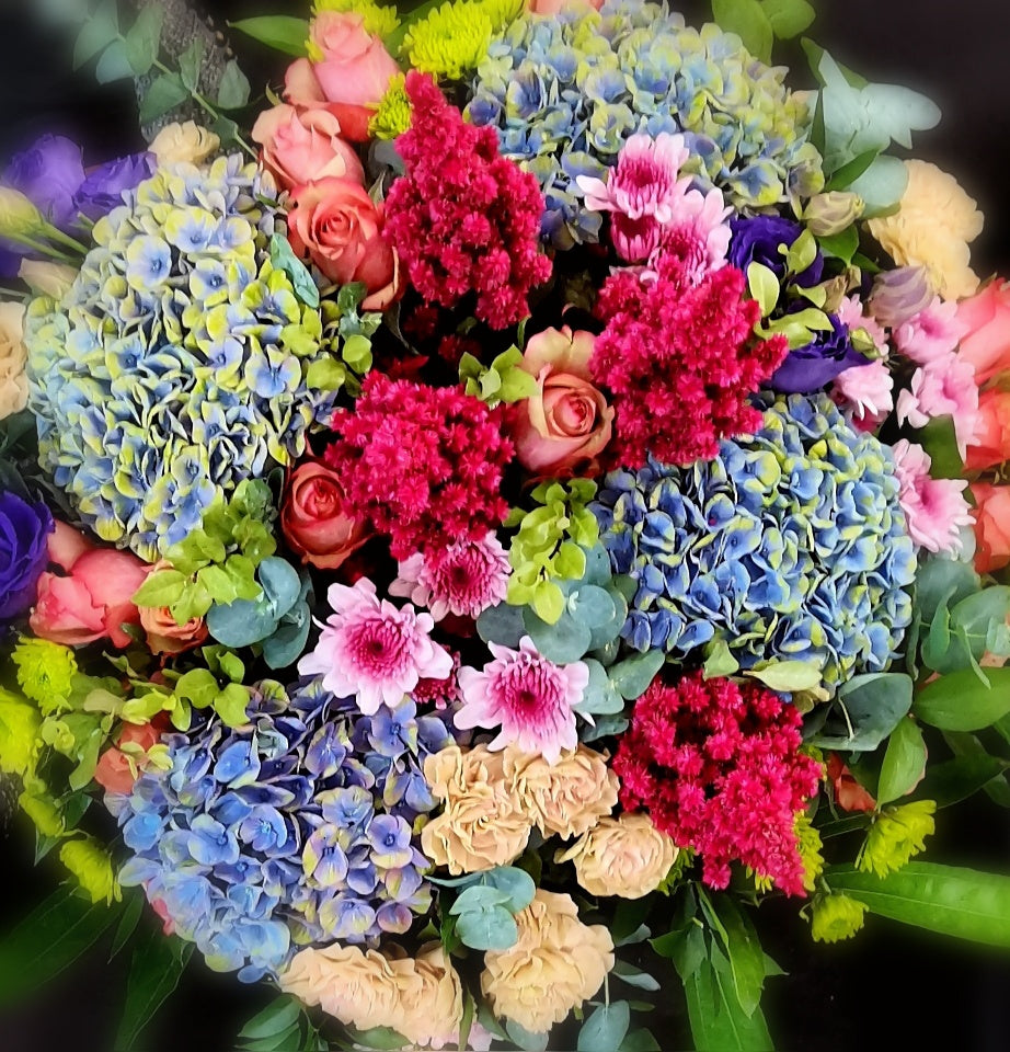 Summer Bunches Hostess Bunch (Seasonal)