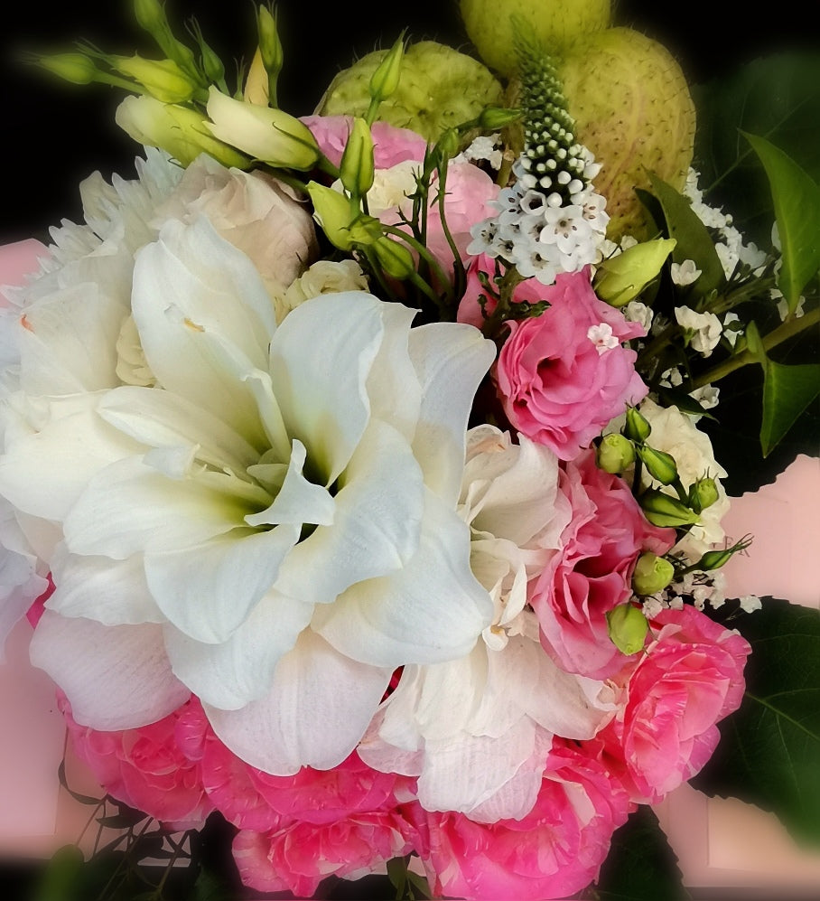 Pink/Lavender/Lilac Coloured Parisian Posy