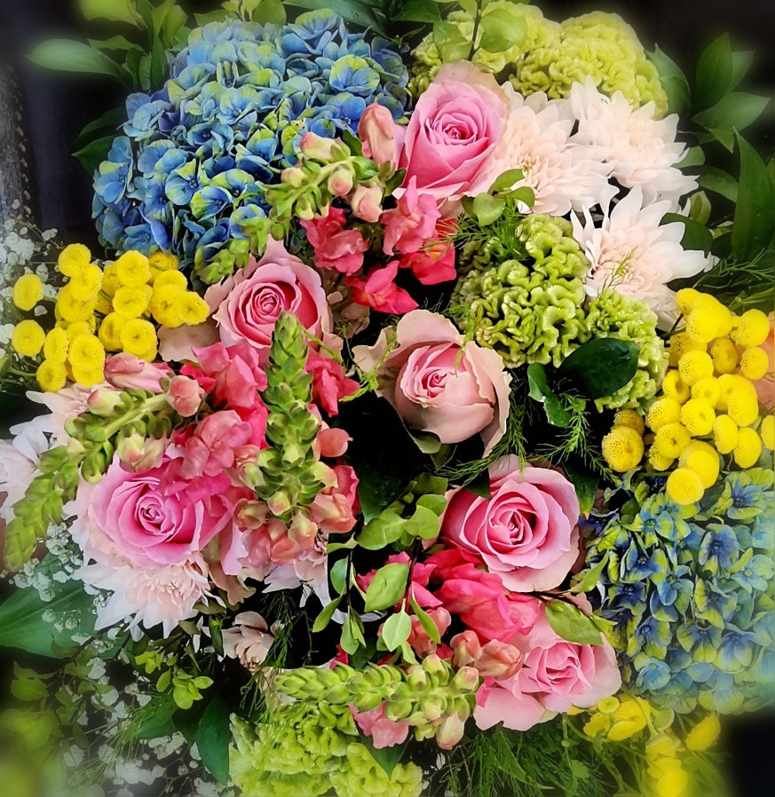 Summer Bunches Hostess Bunch (Seasonal)