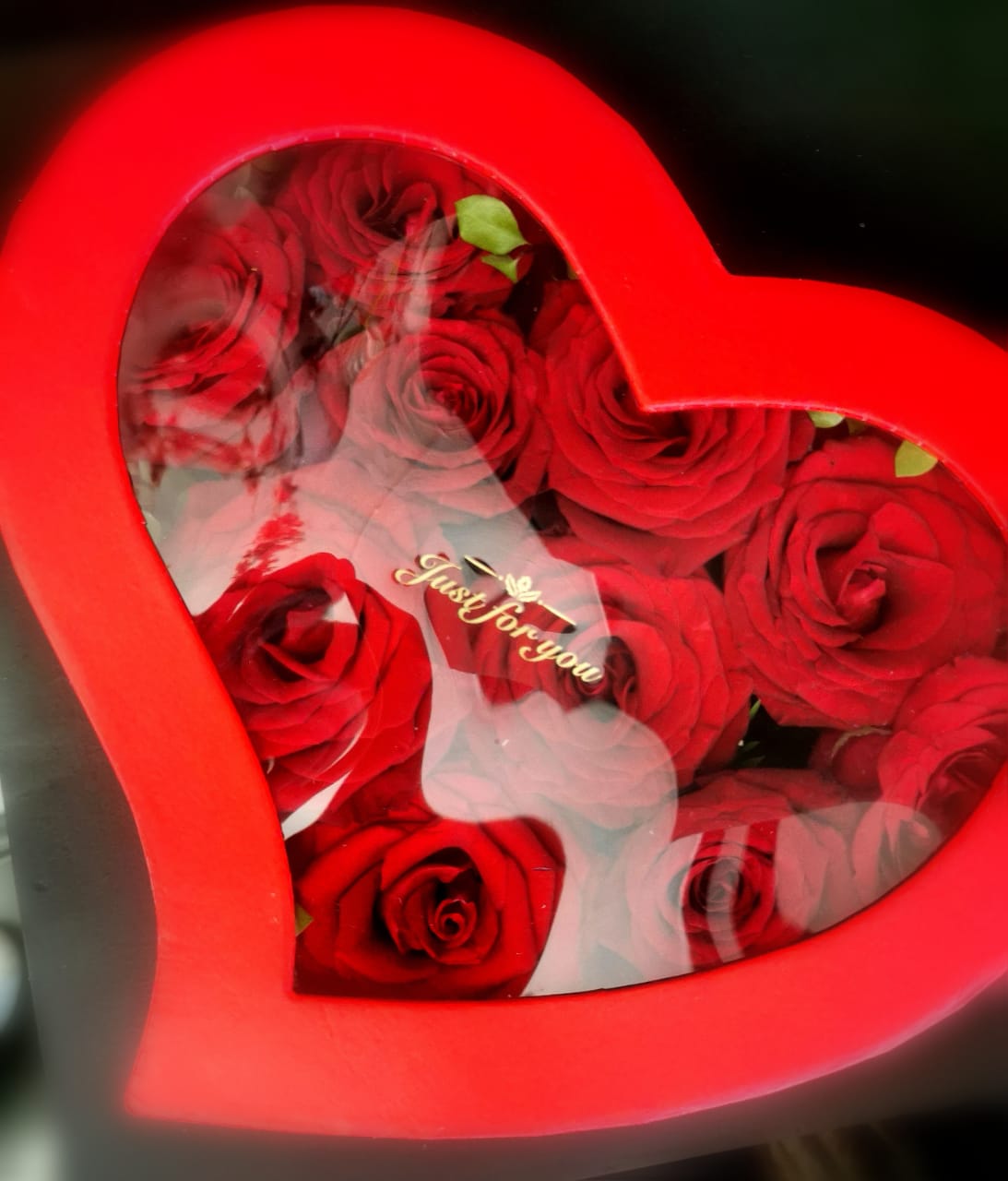 Red Roses Heart Box