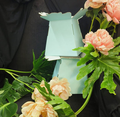 Parisian Posy Flower Box in Pretoria | Luxury Fresh Cut Containers