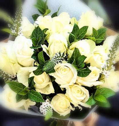 Classic White Rose Bunch