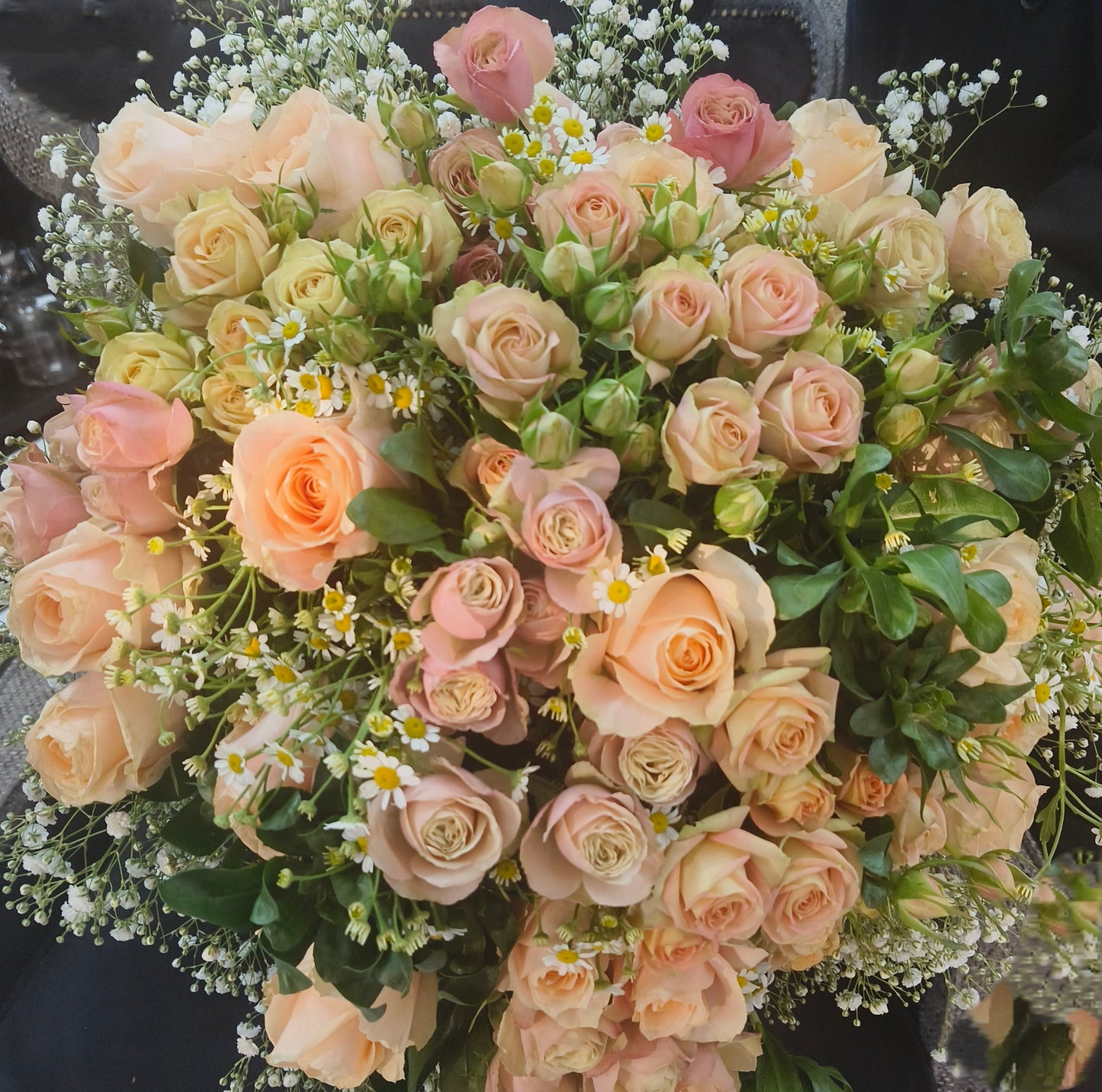 Classic Peach/Apricot/Coral Rose Bunch