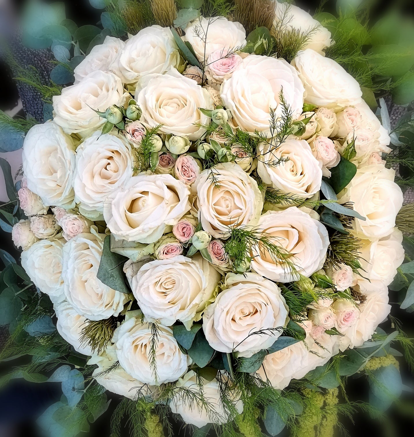 White/Cream Coloured Rose Hostess Bunch